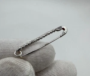 Broche prendedor de seguridad de oro blanco SOVA 585 oro Ucrania 0,74 g elegante joyería fina - Imagen 1 de 8