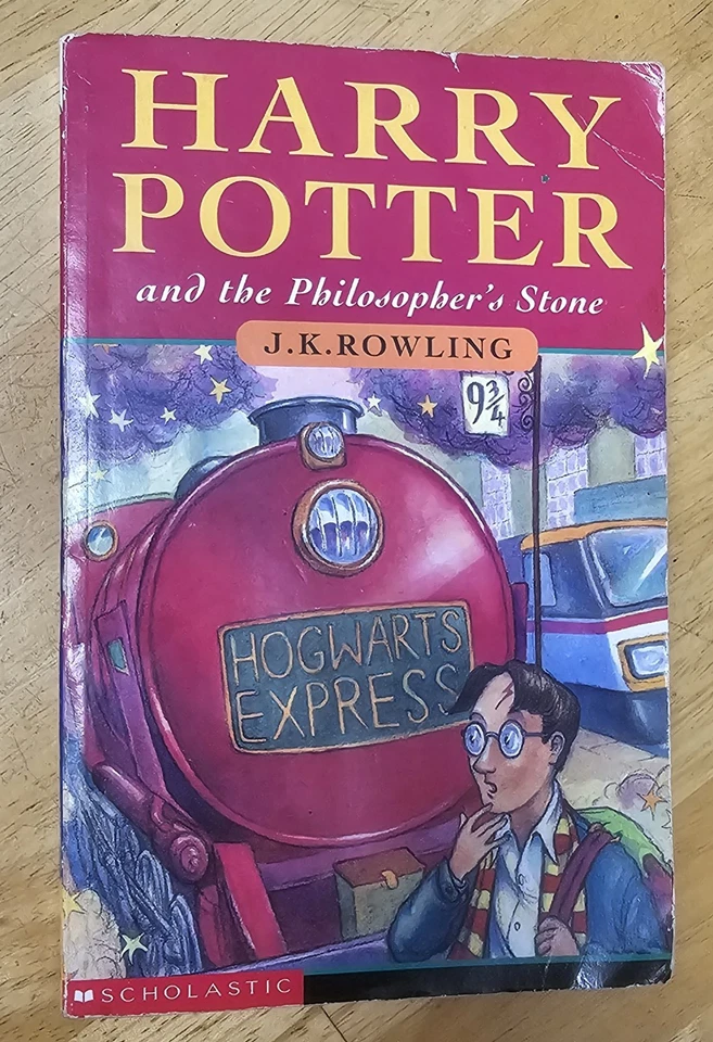 Harry Potter and the Philosopher's Stone VERY RARE Scholastic School Edition 1st - Image 1 of 4
