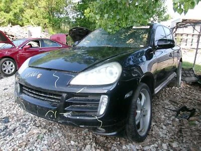 Used Left Fuel Pump fits: 2008  Porsche cayenne Pump Assembly tank mounte - Image 1 of 4