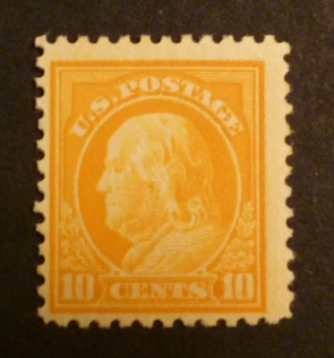 US Scott #510 / 10c Orange Yellow / MH / Fresh & Fully Sound / SCV $15 - Image 1 of 2
