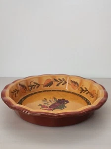 The Marketplace Bakeware Handpainted Floral Ruffled Pie Dish 10" - Foto 1 di 7