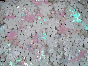 Sequins Flowers 13mm Off White AB 25g Crafts Sewing Clothing Floral - Picture 1 of 2