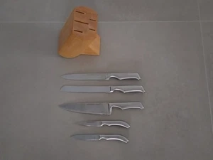 Messerblock mit 5 Messer und Holzblock, gebraucht, mit Gebrauchsspuren  - Bild 1 von 5