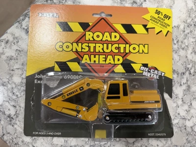Ertl John Deere 690DLC Excavator 1/64 Die-Cast 1990s Vintage Toy - Image 1 of 3