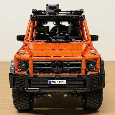 2891 pcs Mercedes G Wagon Building Blocks Set New - Image 1 of 4