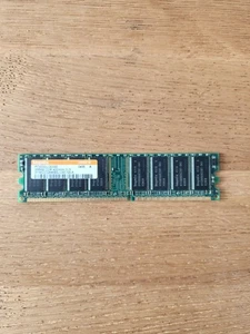Hynix PC3200U-30330 256MB DDR 400MHz CL3 Memory - Picture 1 of 2