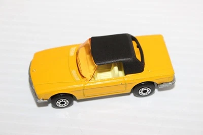Caja de cerillas vintage 1973 nº 6 Mercedes 350SL amarillo hecho en Inglaterra Foto 1 de 4