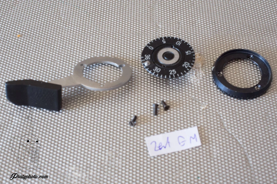 ZENIT EM WEAPON LEVER / FILM ADVANCEMENT SPARE PART - Image 1 of 1