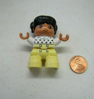 Lego Duplo Hispanic Toddler Girl Daughter White Shirt Yellow Pants Figure Rare - Image 1 of 3