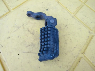 1986 年雅马哈 Radian 600 YX600 原始设备制造商右前脚休息 PEG 步骤 — 第 1/4 张图片