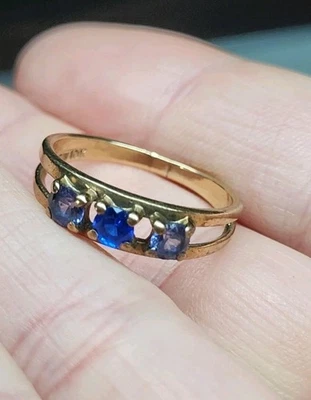 Vintage 10K Yellow Gold Mothers Ring 3 Birthstones Size 7-7.25 Damaged Read 2.4g - Image 1 of 4
