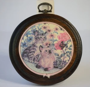 Colgador de pared de madera vintage diseño floral mariposa gatitos - Imagen 1 de 5