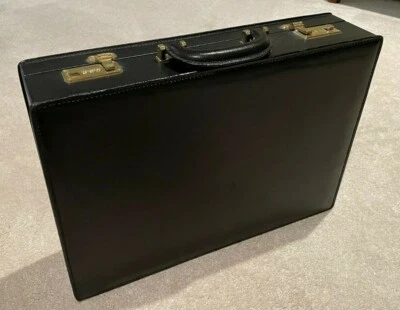 Bottega Veneta attaché original owner - Image 1 of 4