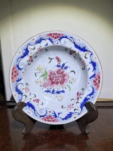 Plato de rosas familiar de porcelana antigua china del siglo XVIII período Yongzheng - Imagen 1 de 13
