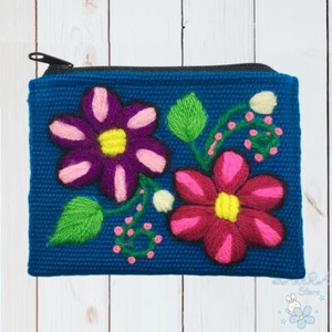 NEW FLOWERS BOHO ETHNIC PERUVIAN WOMEN'S EMBROIDERY TEXTILE COIN PURSE WALLET - Picture 1 of 4