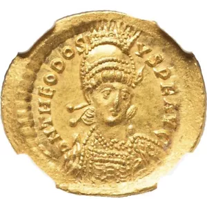 443 AD ESCASA Theodosius II Oro Imperio Romano Solidus Moneda NGC CH AU 5/5, 4/5 - Imagen 1 de 8