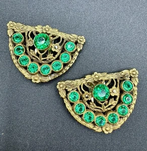RARO Checo Antiguo Nuevo/Art Deco Vidrio Verde Vestido Clip Par  - Imagen 1 de 4