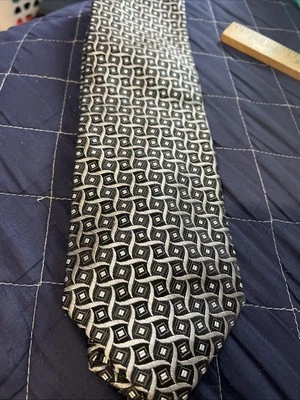 Corbata para hombre Preswick Moore geométrica negra gris 58” X 3,875” diseñador Foto 1 de 4