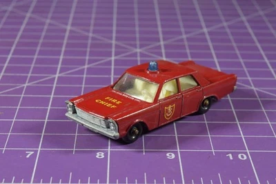 59c Matchbox/Lesney Rueda Regular Jefe de Bomberos Luz Azul Foto 1 de 4