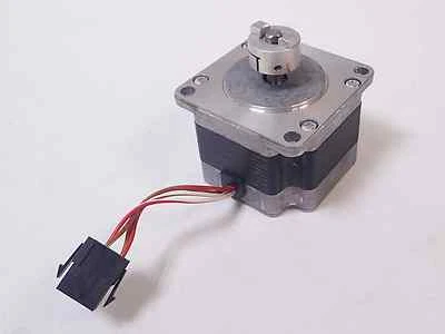 ASTROSYN L701-1 STEPPER MOTOR, 2.1 VOLTS 2.1 AMPS 1.0 OHMS 1.8 DEG - Image 1 of 4