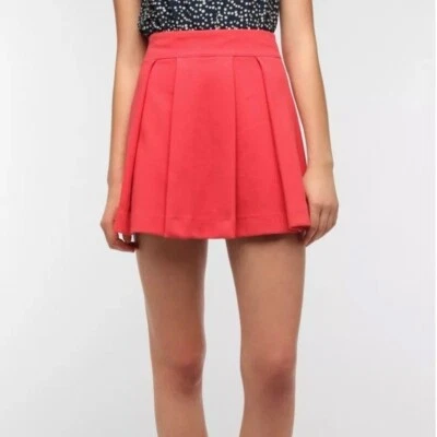 Minifalda plisada cereza cooperativa talla S Foto 1 de 4