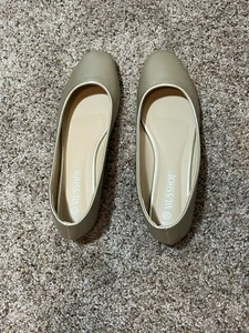 MUSSHOE Flats Shoes Women Memory Foam Gold Square Toe SZ 11 - Picture 1 of 12