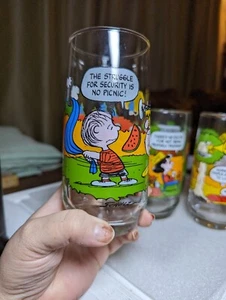 Vtg McDonalds Camp Snoopy Collection Peanuts Glass Linus Struggle for Security - Picture 1 of 7