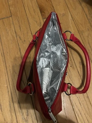 Insulated Wine Purse (no corkscrew)  - Image 1 of 4