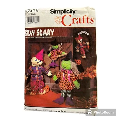 Simplicity Crafts Sew Scary Scarecrow Witch Sewing Pattern 7418 UNCUT Damage - Image 1 of 4