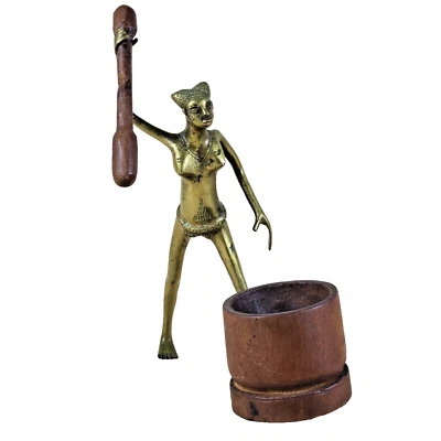 Statuette Femme Africaine en Laiton et Pilon Mortier Bois / Brass Statue Mortar - Photo 1/4