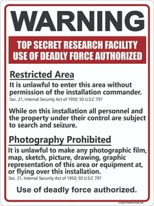 Letrero de advertencia de centro de investigación de alto secreto 9"x12" fuerza mortal militar - Imagen 1 de 3