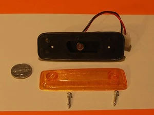 SIDE BLINKER INDICATOR LAMP SUIT TOYOTA HILUX LN46R RN46R 1980 - 1990 - Picture 1 of 2