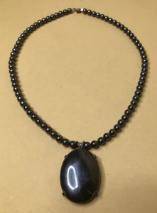 Black Pearls & Dark Onyx (?) Pendant Necklace Circle Clasp 11.25 inches Length - Picture 1 of 5