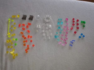 113 Teile Lego Steine durchsichtig bunt Flammen Herzen Sonnenbrille Fenster Glas - Bild 1 von 4