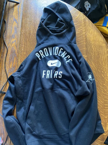 Nike Providence Friars Basketball Men’s M Team Issued Sweatshirt Cover