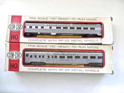 HO Gauge 2 Con-Cor Streamlined Pennsylvania Passenger Cars - Image 1 of 4