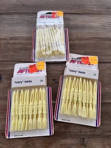 Vintage PhoenixWare After 5’s Elfenbein Gabeln 20-teilig Barware Vorspeisen 3er Set - Bild 1 von 6