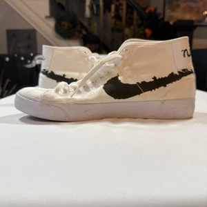 Size 11- Nike Blazer Court Mid Premium SB White Black 2021 DM8553-100 - Picture 1 of 12