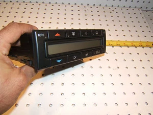 Mercedes Late W202 C280 AUTO Push Buttom climate Control Genuine MBZ OEM 1 Unit - Picture 1 of 12