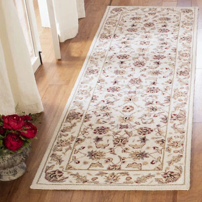 Safavieh Chelsea IVORY / IVORY 2'-6" X 8' Runner - HK78C-28 - Image 1 of 3
