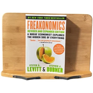 Freakonomics Revised and Expanded Edition : A Rogue Economist Explores the... - Picture 1 of 6
