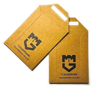 TCGuardian | Scudo Protettivo Autosigillante Spedizione Sport e Trading Card - Foto 1 di 3