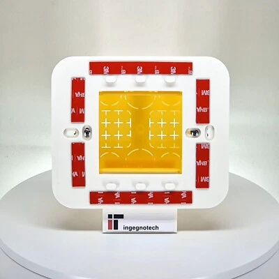 Placca Amazon Echo Hub per pannello di controllo da parete su scatola a muro - Image 1 of 4