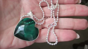 FACETED GREEN CRYSTAL HEART PENDANT 19" POPCORN CHAIN - Picture 1 of 4
