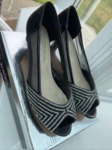 New Kelsi Black Stud Detail Dress Shoes / Formal Size 5 Boxed - Picture 1 of 11
