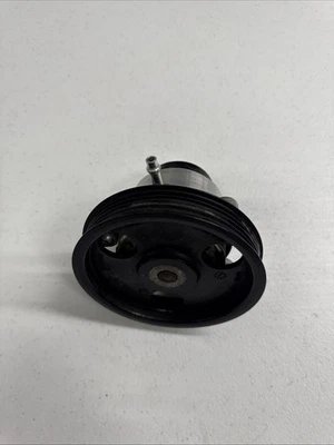 Bomba de agua 07K121011N Audi RS3 TT Quattro Foto 1 de 4