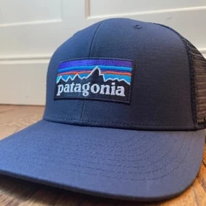 Patagonia Men's P-6 Logo Trucker Hat navy Unisex classic Vintage NEW - Picture 1 of 5