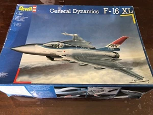Revell 1/32 General Dynamics F-16XL - Picture 1 of 2