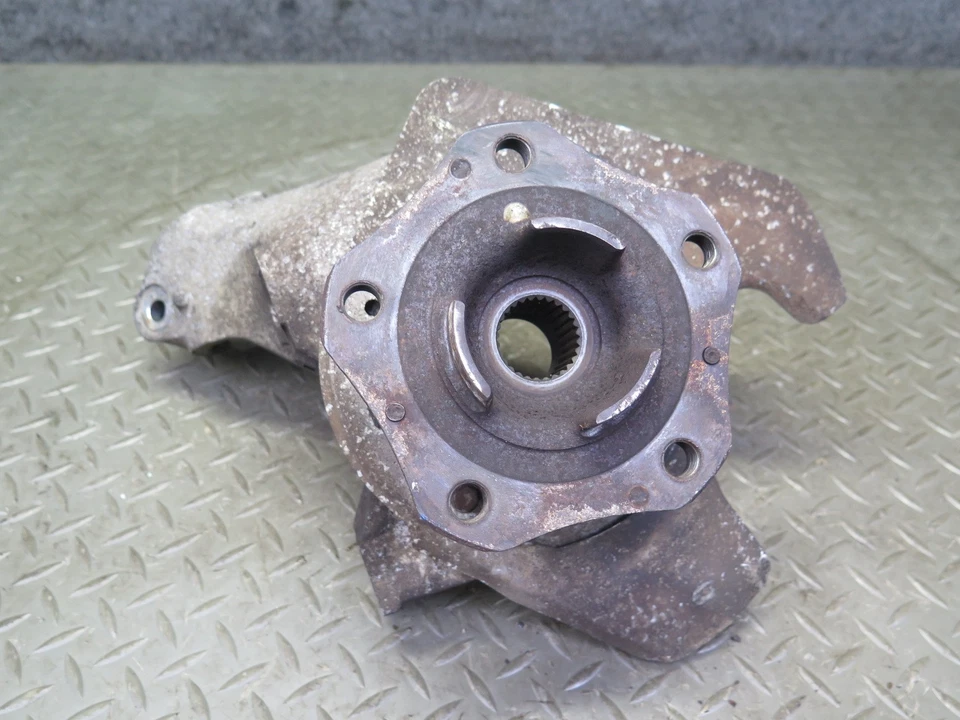 Porsche 911 996 Carrera 1999-2005 4 tracción trasera eje delantero derecho nudillo cubo rueda Foto 1 de 4