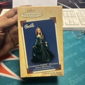 Barbie Hallmark Celebration Holiday 5th in Series Green Dress Special 2004 - Picture 1 of 4